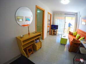 TV - Torres del Sol - stunning views to the sea (Playa De Los Cristianos)