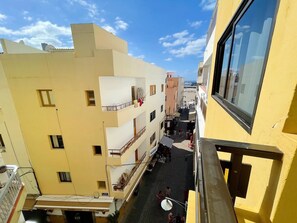 Property grounds - Sierra - in the center with big balcony (Playa De Los Cristianos)