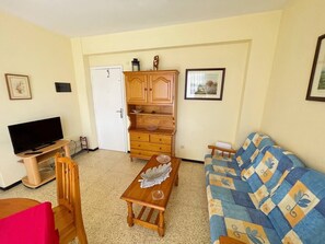 TV - Sierra - Apartment for 4 with nice sea view (Playa De Los Cristianos)
