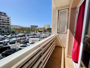 Property grounds - Marte - typical canarian apartment in the center (Playa De Los Cristianos)