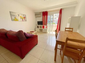 Interior - Marte - typical canarian apartment in the center (Playa De Los Cristianos)