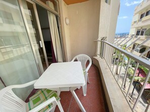 Outdoor dining - PLAYA building - next to the sea (Playa De Los Cristianos)