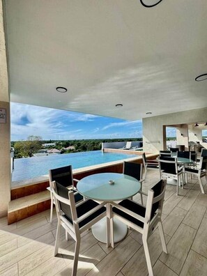 Outdoor dining - Apartmet Terra 2 | Terra II • Near PUJ Airport • Pool (Punta Cana)