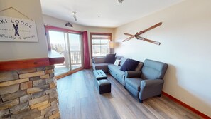 TV, fireplace - NEW! Rimfire 246 - Brigham One Bedroom Condo (Snowshoe)