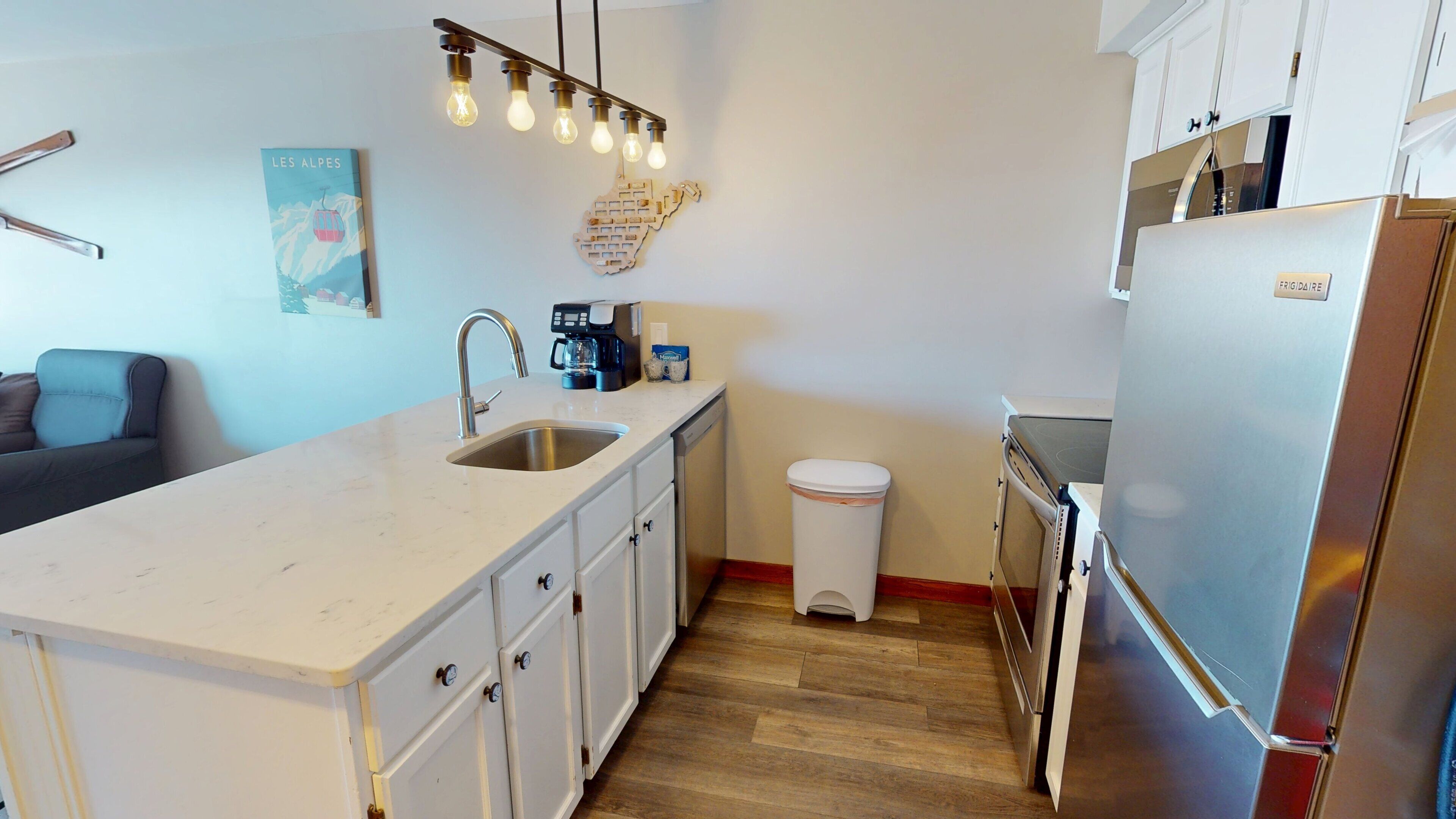 Fridge, microwave, oven, dishwasher