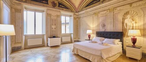 Bügeleisen/Bügelbrett, Internetzugang, Bettwäsche