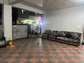 Exterior - Premium 2BHK• Clean & Central • Walk to IT Hub (Hyderabad)