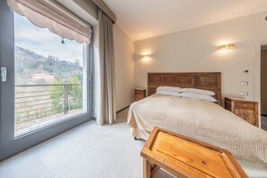 Chambre, balcon | Accès au Wi-Fi (inclus)