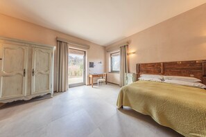 Chambre, balcon | Accès au Wi-Fi (inclus)