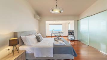 Literie hypoallergénique, coffres-forts dans les chambres, bureau