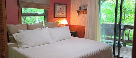 4 soverom, strykejern/-brett, wi-fi (inkludert) og sengetøy