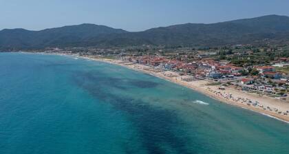 Blue Horizon Sarti - Charming Quad Seaview Getaway