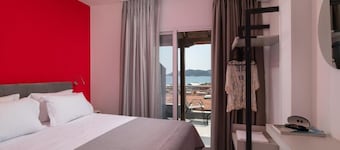 Blue Horizon Sarti - Cozy Triple Seaview Getaway