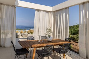 Outdoor dining - Syvana Exquisite Villas with 6 Bedrooms (Syvota)