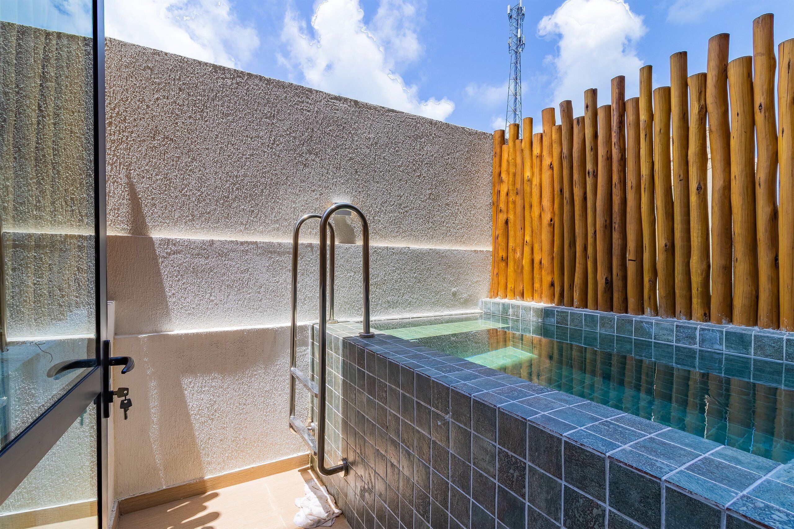Exclusive Apartment | Pool | Outdoor pool