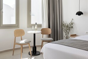 Front of property - Filomare Suites (Santorini)