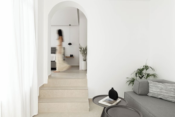 Front of property - Filomare Suites (Santorini)