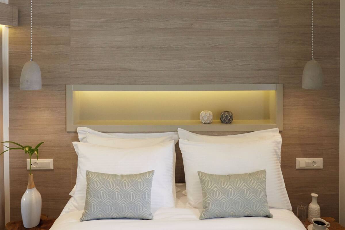 In-room safe, free WiFi