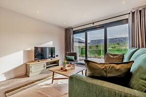 Living area - Whalesborough Penthouse 2.0 (Bude)