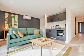 Living area - Whalesborough Penthouse 2.0 (Bude)