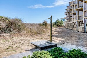 Property grounds - Oceanfront condo in Duck with community pool! (Duck)