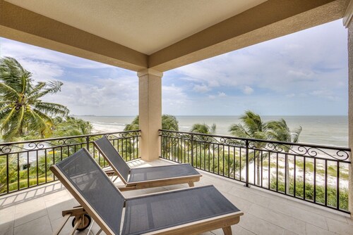 🌅Gulf Front Stunner | Private Pool + Spa | Elevator | Sunset Siesta🌅