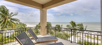 🌅Gulf Front Stunner | Private Pool + Spa | Elevator | Sunset Siesta🌅