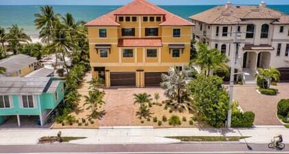🌅Gulf Front Stunner | Private Pool + Spa | Elevator | Sunset Siesta🌅