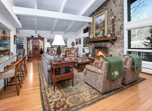 225 Forest Road | 4BR Classic Vail Home Near the Village