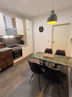 Stovetop - EXCLUSIVE 2 room OG1 apartment with balcony in top location! (Bremen)