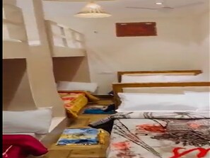 Family Quadruple Room | Free WiFi - Shree Harshan Kutir (Ayodhya)