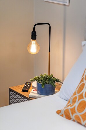 1 bedroom, iron/ironing board, free WiFi, bed sheets - Cosy & Central Apt great for business and tourist (London)