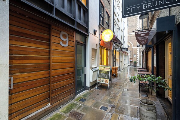 Exterior detail - Cosy & Central Apt great for business and tourist (London)