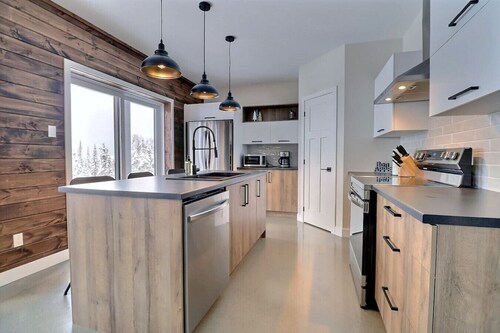 Condos Monts-Valin - 27, rue du Sommet (Valinouët)