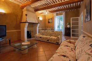 Living area - La petite bastide de Trevouse, 4 stars with swimming pool (Entraigues-sur-la-Sorgue)