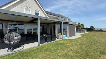 Villa | 6 bedrooms, Internet