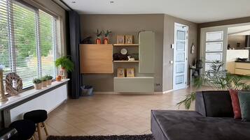 Villa | 6 bedrooms, Internet