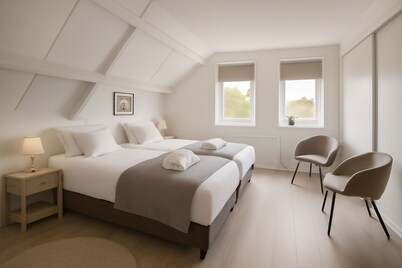 14p Riverfront Villa With Jacuzzi Dock Gameroom