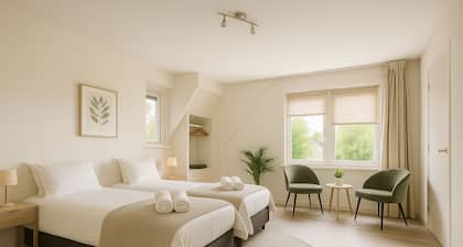 14p Riverfront Villa With Jacuzzi Dock Gameroom