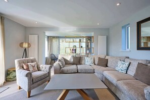 書斎 / ワークスペース