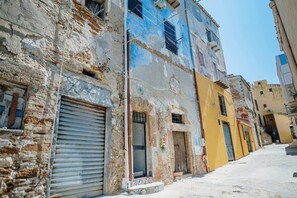 Exterior - La Luna sul Porto by Biddizzi Rari - at the port, near the sea and the center (Sciacca)