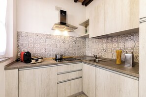 Apartment | Private kitchen - La Ripadoro (Chianni)