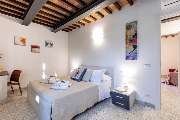 Apartment, Terrasse | Verdunkelungsvorhänge, Bügeleisen/Bügelbrett, kostenloses WLAN