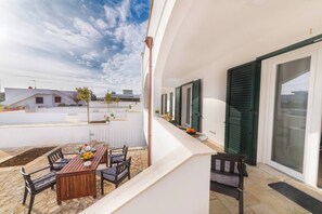 Outdoor dining - Villa Ischia (Marina di Mancaversa)