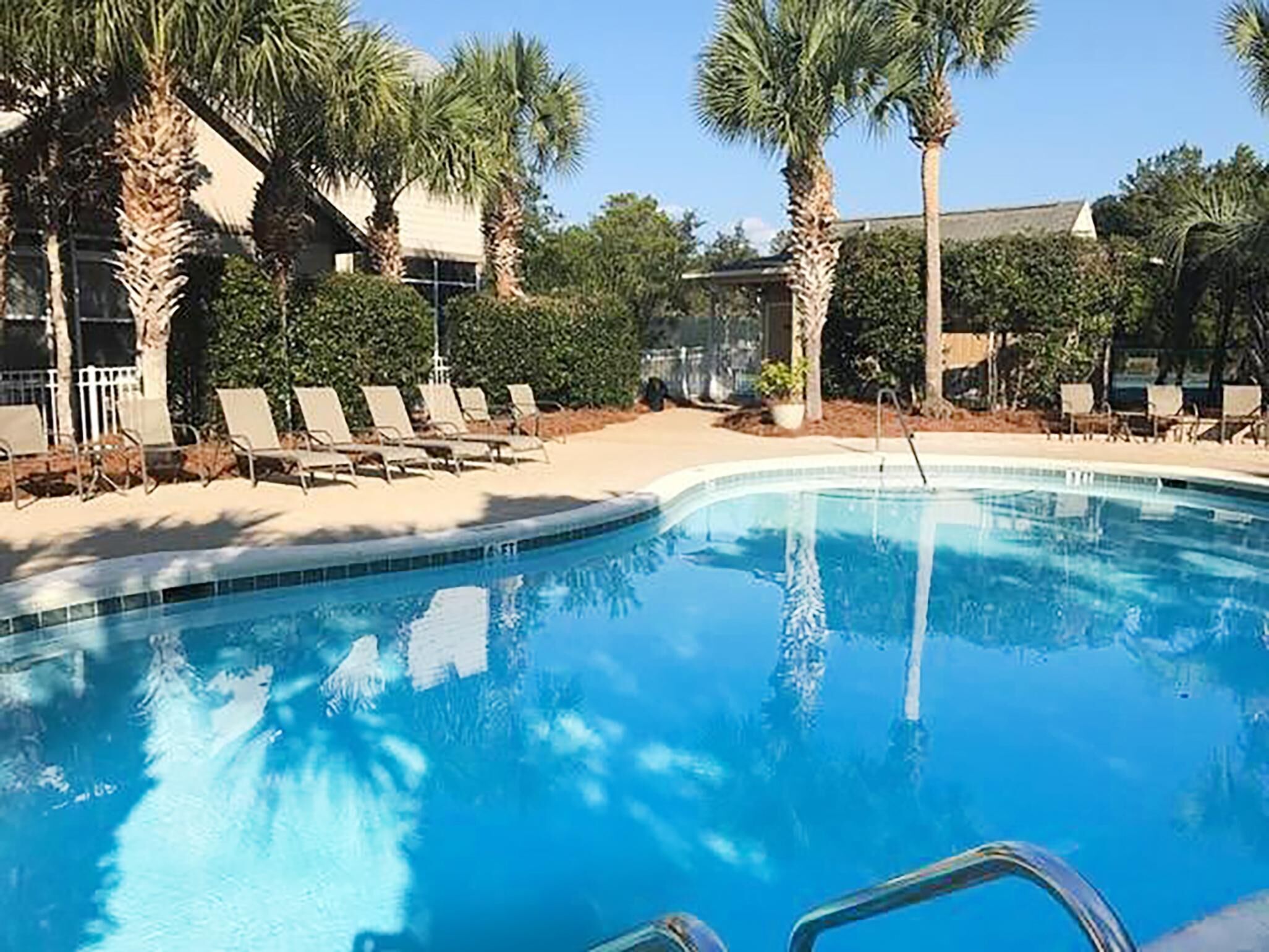 Huis, meerdere bedden (Rise and Shine) | Zwembad | Een buitenzwembad