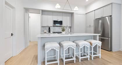 Comfortable 3BR Stay - Fast WiFi