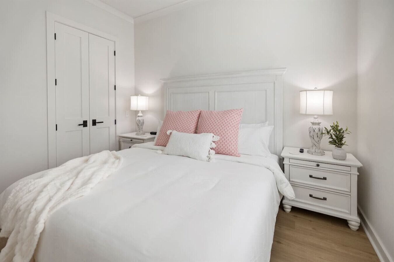 3 bedrooms, travel crib, free WiFi, bed sheets