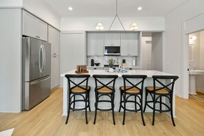 Fridge, microwave, oven, stovetop - Spacious 3BR Retreat - Pool - Sleeps 7 - Pets (Pass Christian)