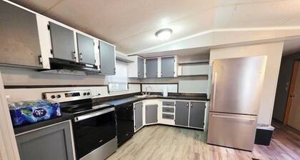 3-bedroom mobile home in serene Monroe with AC comfort