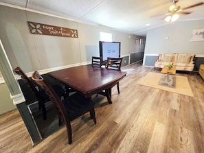 Interior - 3-bedroom mobile home in serene Monroe with AC comfort (Monroe)